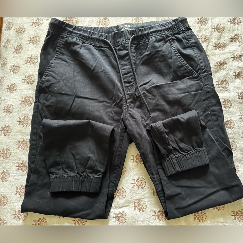 Men’s Black Levi Joggers